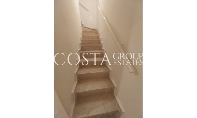 Revente - Villa -
Orihuela - Villamartin