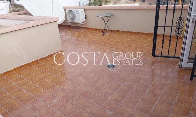 Revente - Villa -
Orihuela - Villamartin