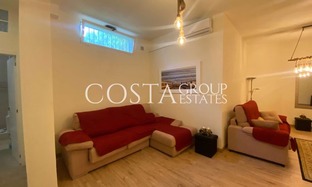 Revente - Villa -
Orihuela - Villamartin