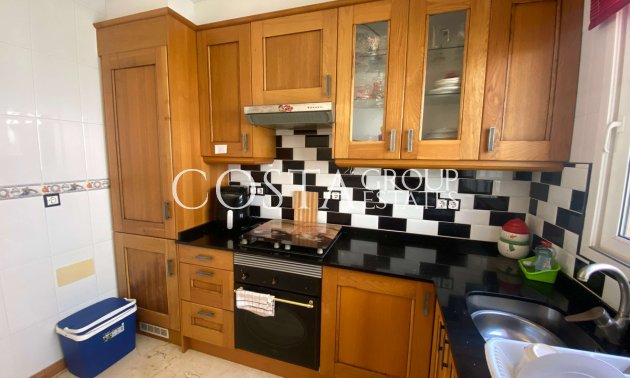 Revente - Villa -
Orihuela - Villamartin