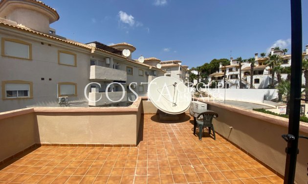 Revente - Villa -
Orihuela - Villamartin