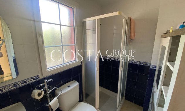 Revente - Villa -
Orihuela - Villamartin