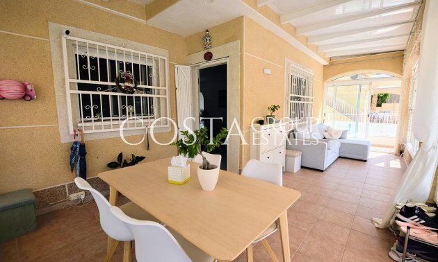 Revente - Villa -
Orihuela - Los Altos
