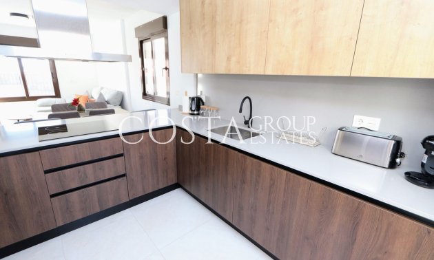 Revente - Villa -
Orihuela - Villamartin