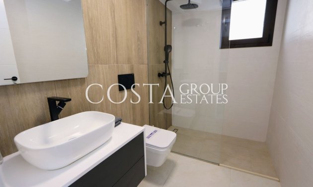 Revente - Villa -
Orihuela - Villamartin