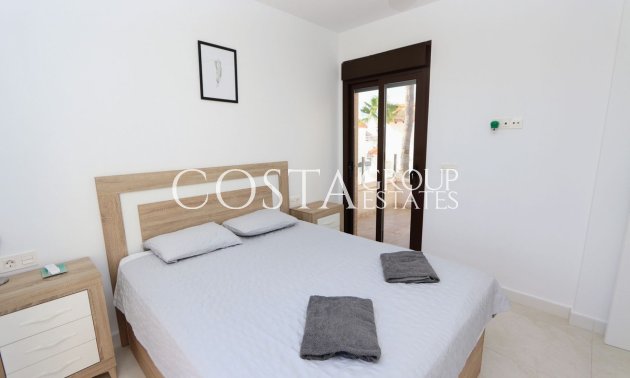 Revente - Villa -
Orihuela - Villamartin