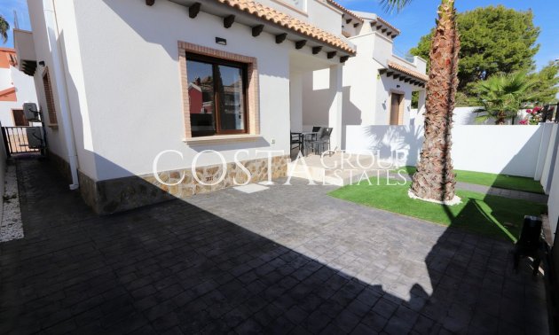 Revente - Villa -
Orihuela - Villamartin