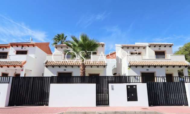 Revente - Villa -
Orihuela - Villamartin