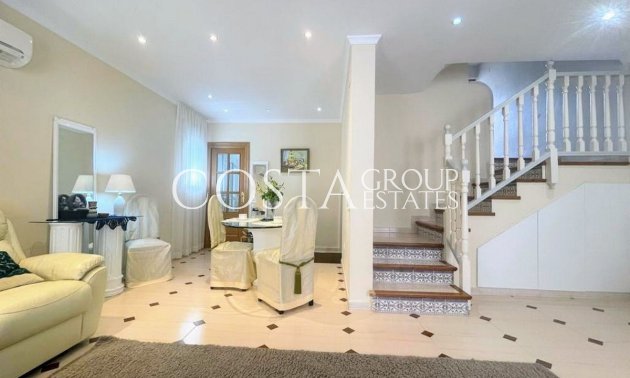 Herverkoop - Villa -
Torrevieja - Torrevieja Centro