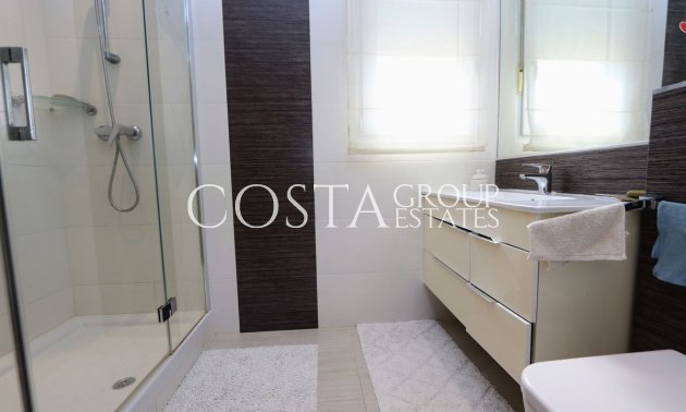 Herverkoop - Villa -
Torrevieja - Torrevieja Centro