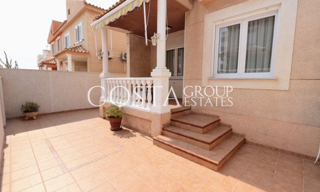 Herverkoop - Villa -
Torrevieja - Torrevieja Centro