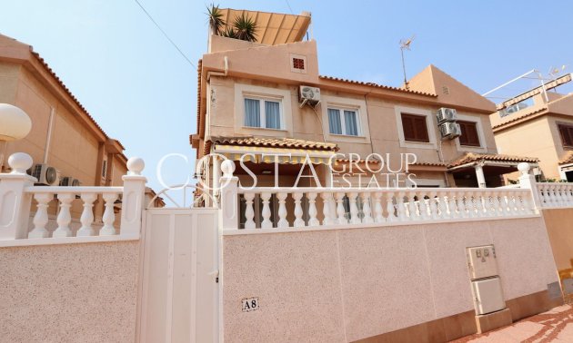 Herverkoop - Villa -
Torrevieja - Torrevieja Centro