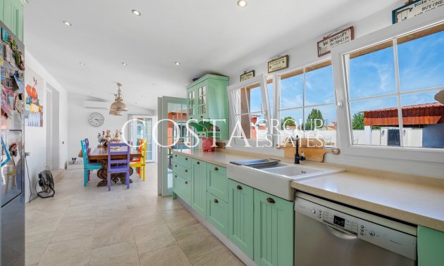 Revente - Villa -
Almoradí - Almoradi Centro