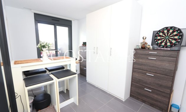 Revente - Villa -
Orihuela - Villamartin