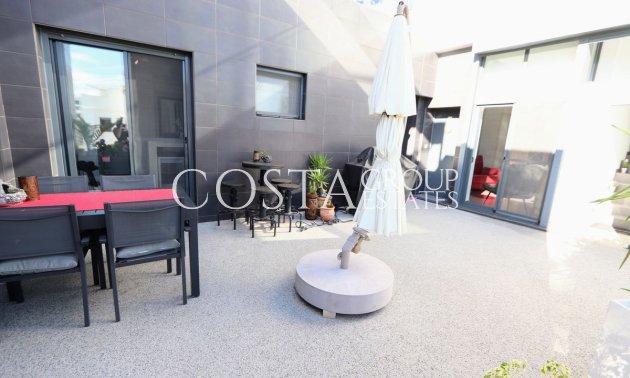 Revente - Villa -
Orihuela - Villamartin