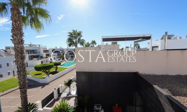 Revente - Villa -
Orihuela - Villamartin