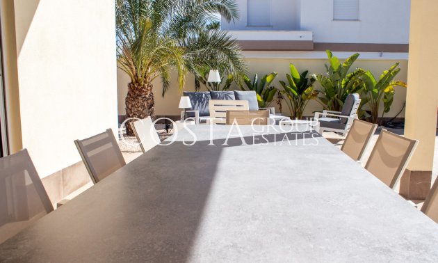 Resale - Villa -
Torrevieja - La Siesta