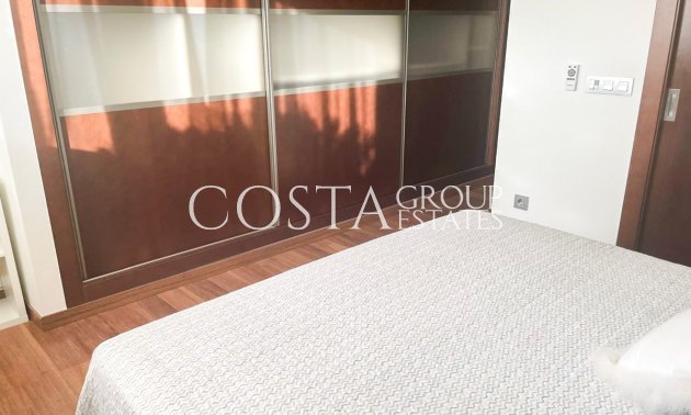 Revente - Villa -
Orihuela - Mil Palmeras