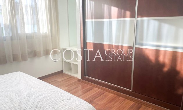 Revente - Villa -
Orihuela - Mil Palmeras