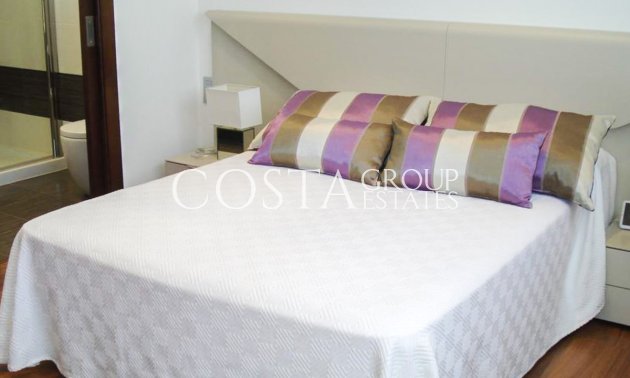 Revente - Villa -
Orihuela - Mil Palmeras