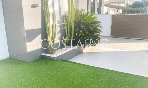 Revente - Villa -
Orihuela - Mil Palmeras