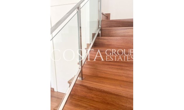 Revente - Villa -
Orihuela - Mil Palmeras