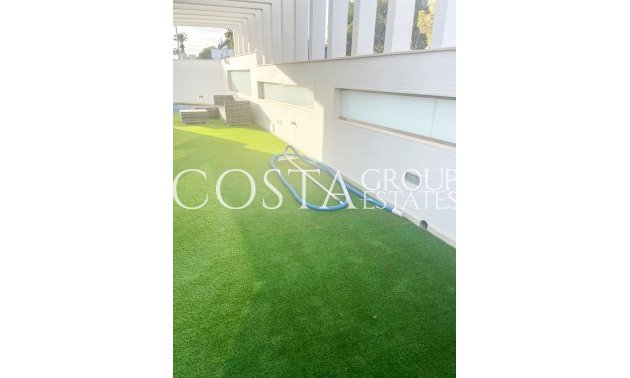 Revente - Villa -
Orihuela - Mil Palmeras