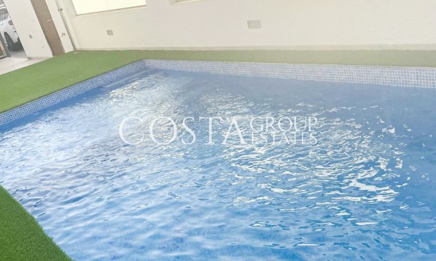 Revente - Villa -
Orihuela - Mil Palmeras