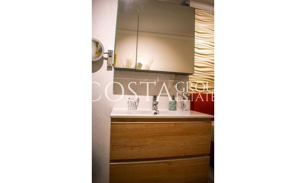 Resale - Apartments -
Torrevieja - Torrevieja Centro