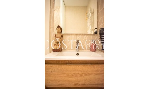 Resale - Apartments -
Torrevieja - Torrevieja Centro