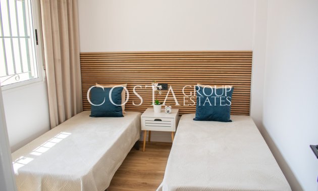 Resale - House -
Orihuela - Punta Prima