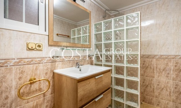 Herverkoop - Villa -
Torrevieja - El Chaparral