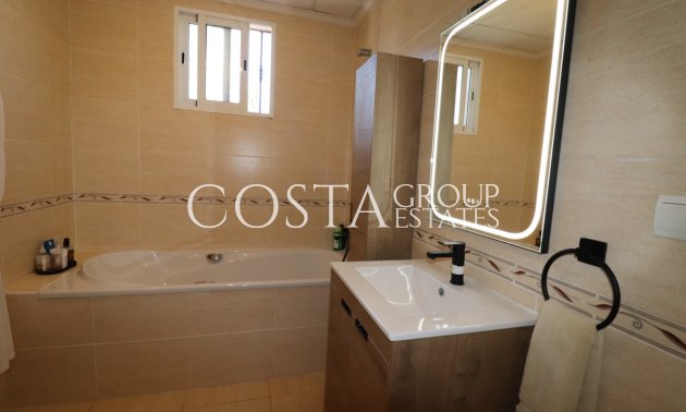 Resale - Villa -
Catral - Catral Centro