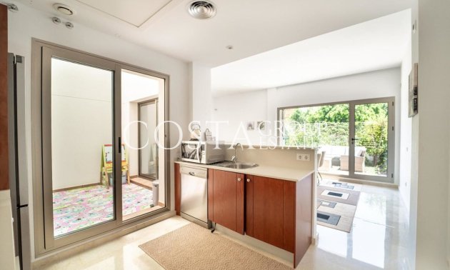 Odsprzedaż - Dom -
Orihuela Costa - Punta Prima