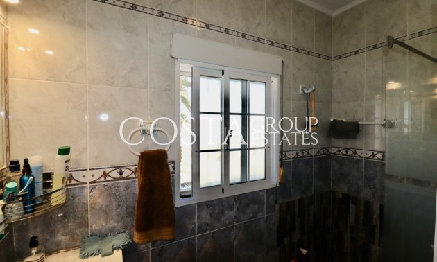 Revente - Villa -
Catral