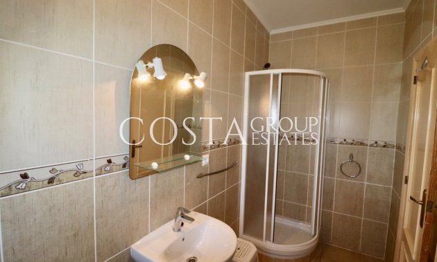 Revente - Villa -
Catral