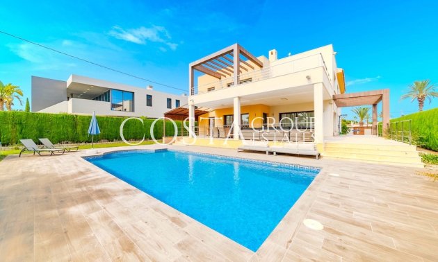 Herverkoop - Villa -
Orihuela Costa - Cabo Roig
