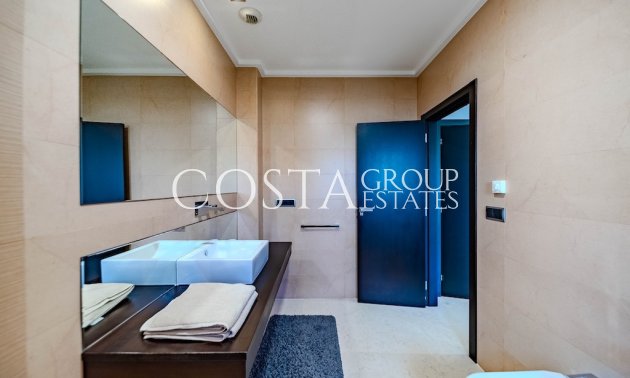 Herverkoop - Villa -
Orihuela Costa - Cabo Roig