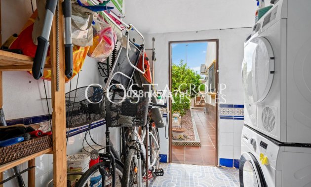 Herverkoop - Huis -
Orihuela Costa - La Zenia