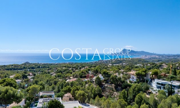 Nowy budynek - Willa -
Altea