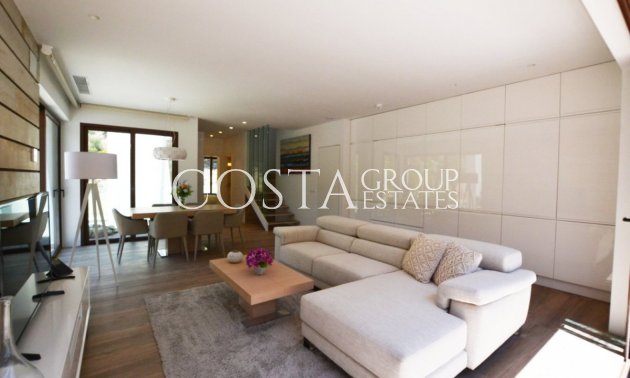 Herverkoop - Villa -
Orihuela Costa - Las Colinas Golf