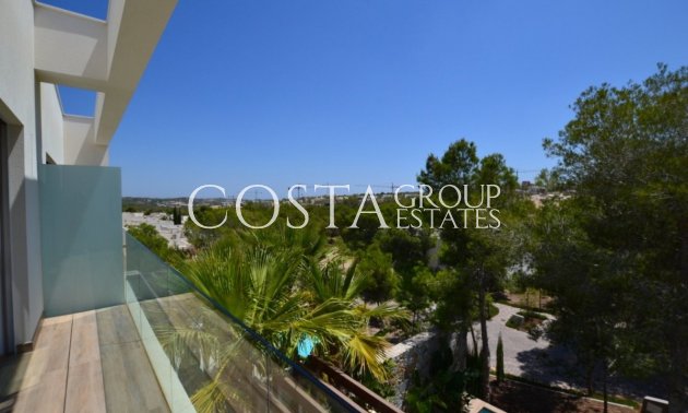 Herverkoop - Villa -
Orihuela Costa - Las Colinas Golf