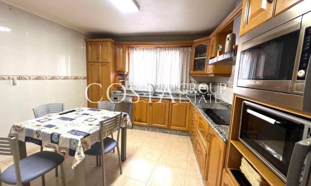 Herverkoop - Huis -
Pinoso - Pinoso Centro