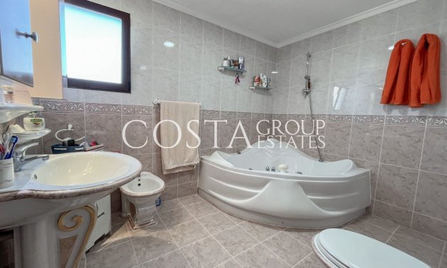 Herverkoop - Villa -
San Fulgencio - La Marina