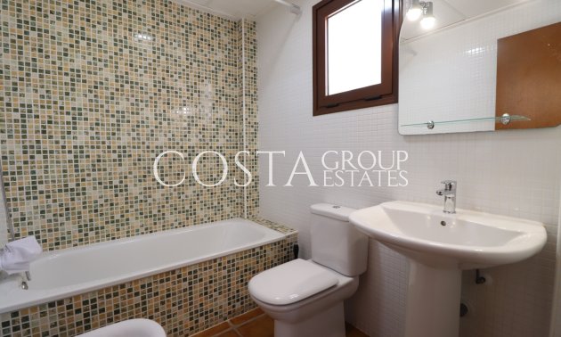 Herverkoop - Villa -
Algorfa - La Finca Golf Resort