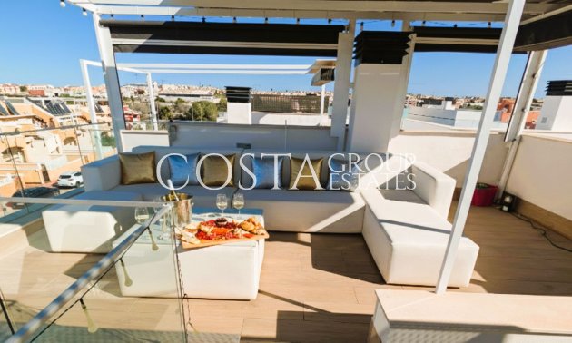 Herverkoop - Villa -
Orihuela Costa - Villamartin