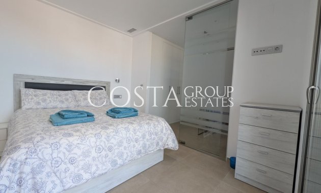 Herverkoop - Villa -
Orihuela Costa - Villamartin