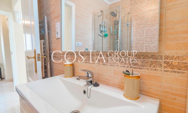 Herverkoop - Villa -
Rojales - Rojales Centro