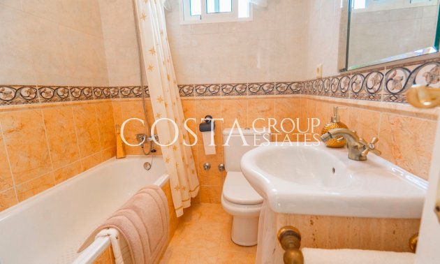 Herverkoop - Villa -
Rojales - Rojales Centro