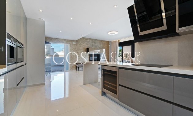 Herverkoop - Villa -
Orihuela Costa